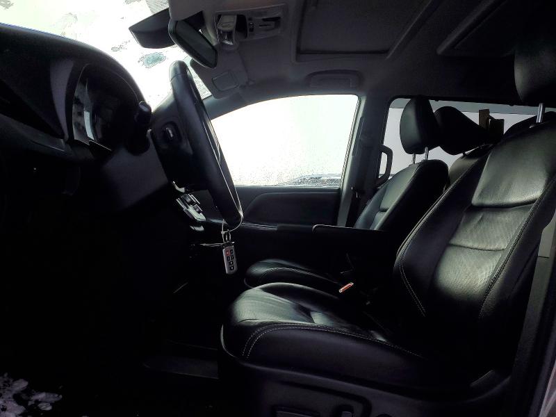 74651555 :رقم المزاد ، 5TDXZ3DCXKS972828 vin ، 2019 Toyota Sienna مزاد بيع