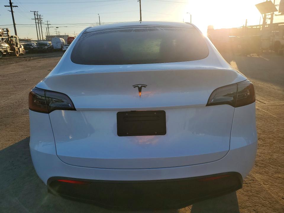 76217545 :رقم المزاد ، 7SAYGDED6SA373016 vin ، 2025 Tesla Model Y مزاد بيع