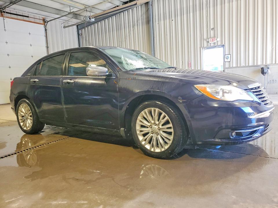 Продажа на аукционе авто 2011 Chrysler 200, vin: 1C3BC2FG8BN582231, номер лота: 78247325