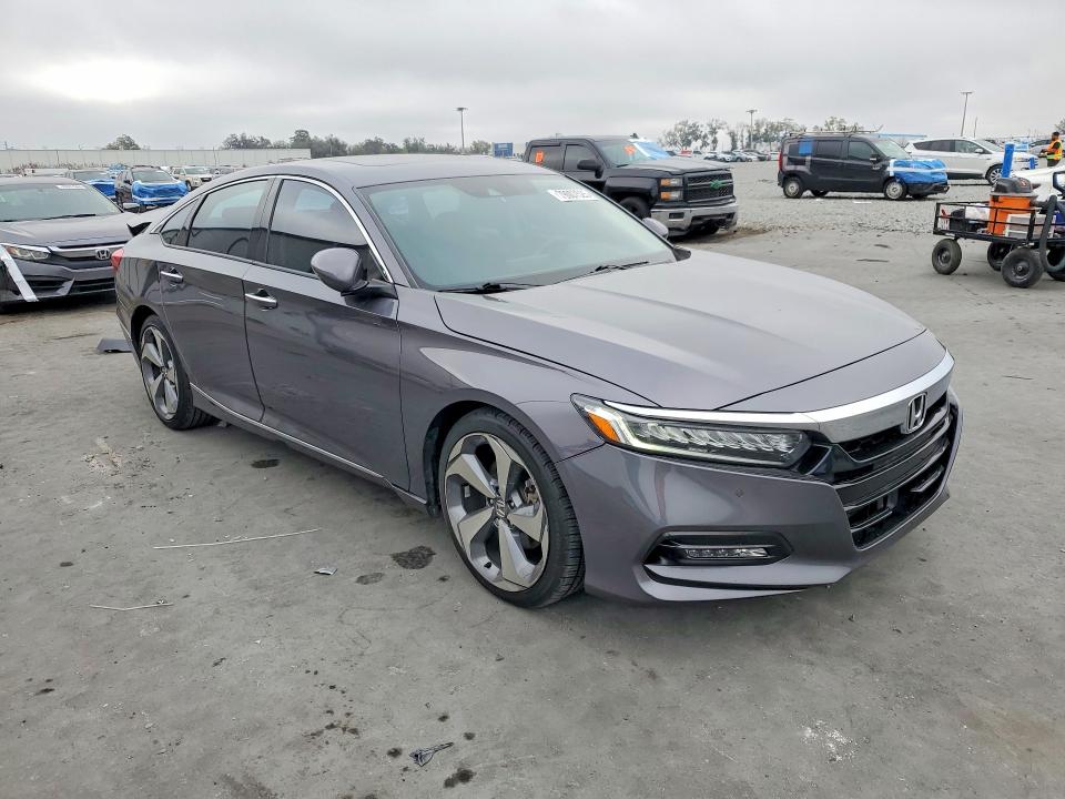 Aukcja sprzedaży 2018 Honda Accord, vin: 1HGCV2F94JA043611, numer aukcji: 79007525