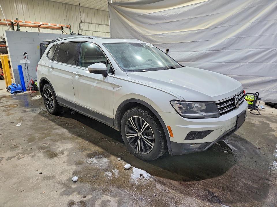 Продаж на аукціоні авто 2018 Volkswagen Tiguan, vin: 3VV2B7AX6JM205491, номер лоту: 76444195