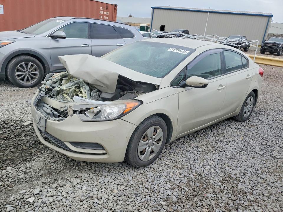 78034325 :رقم المزاد ، KNAFK4A65F5334614 vin ، 2015 Kia Forte مزاد بيع