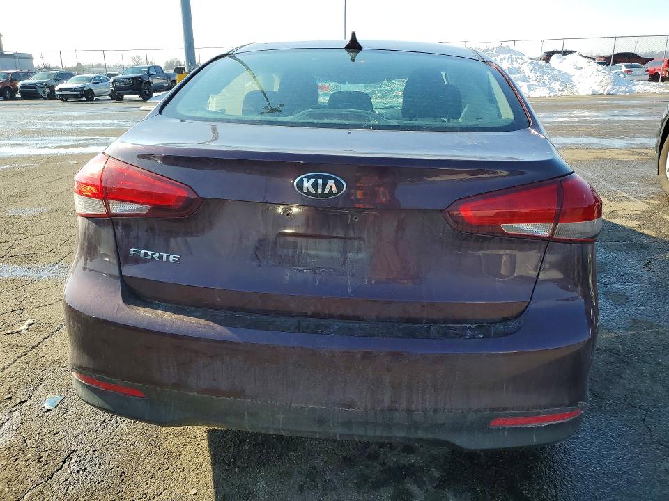 Продажа на аукционе авто 2018 Kia Forte, vin: 3KPFK4A79JE276368, номер лота: 76939765