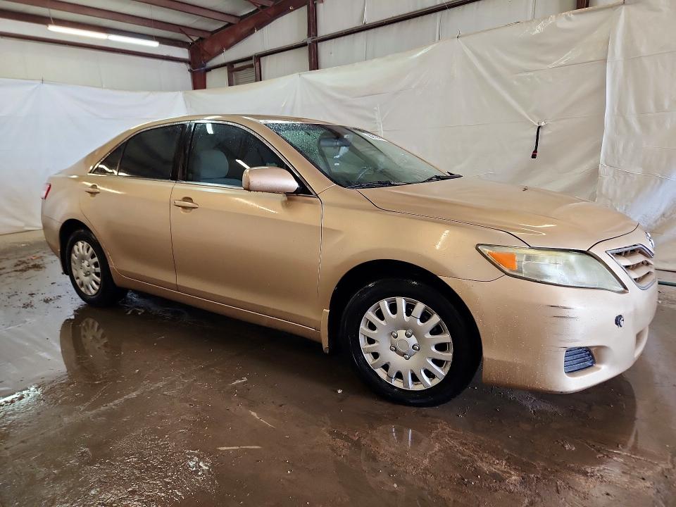 77390765 :رقم المزاد ، 4T1BF3EKXBU150370 vin ، 2011 Toyota Camry مزاد بيع
