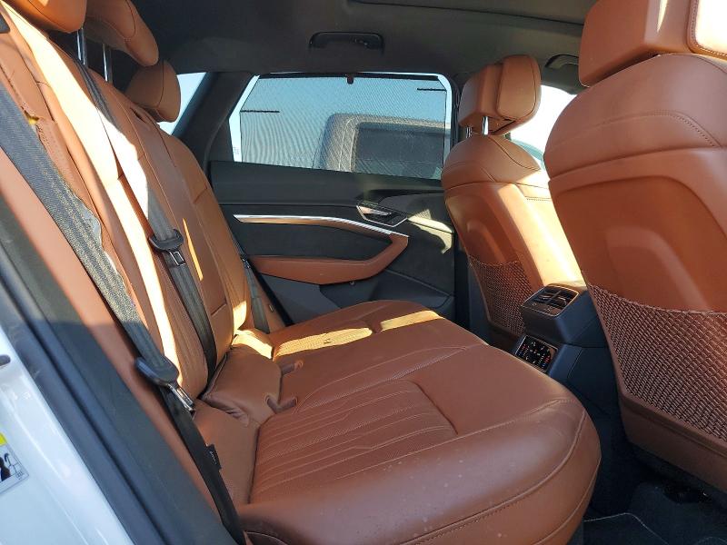 2019 Audi E-tron მანქანა იყიდება აუქციონზე, vin: WA1VABGE7KB020781, აუქციონის ნომერი: 79015175