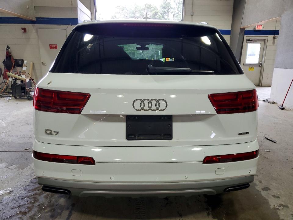 76140675 :رقم المزاد ، WA1AHAF7XHD050846 vin ، 2017 Audi Q7 مزاد بيع