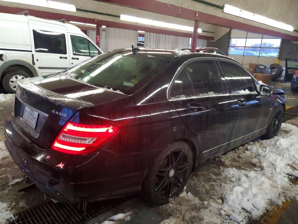 2014 Mercedes-benz C მანქანა იყიდება აუქციონზე, vin: WDDGF8AB1EG231604, აუქციონის ნომერი: 74093855