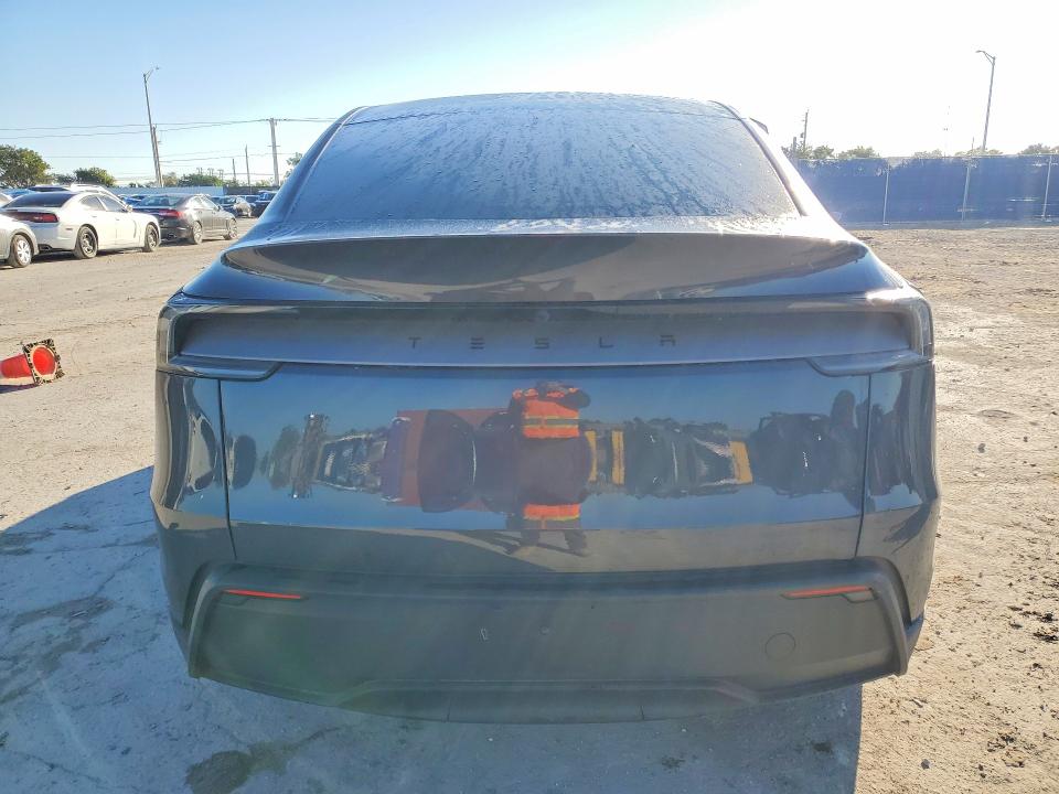 75942615 :رقم المزاد ، 7SAYGDED1TA474336 vin ، 2026 Tesla Model Y مزاد بيع