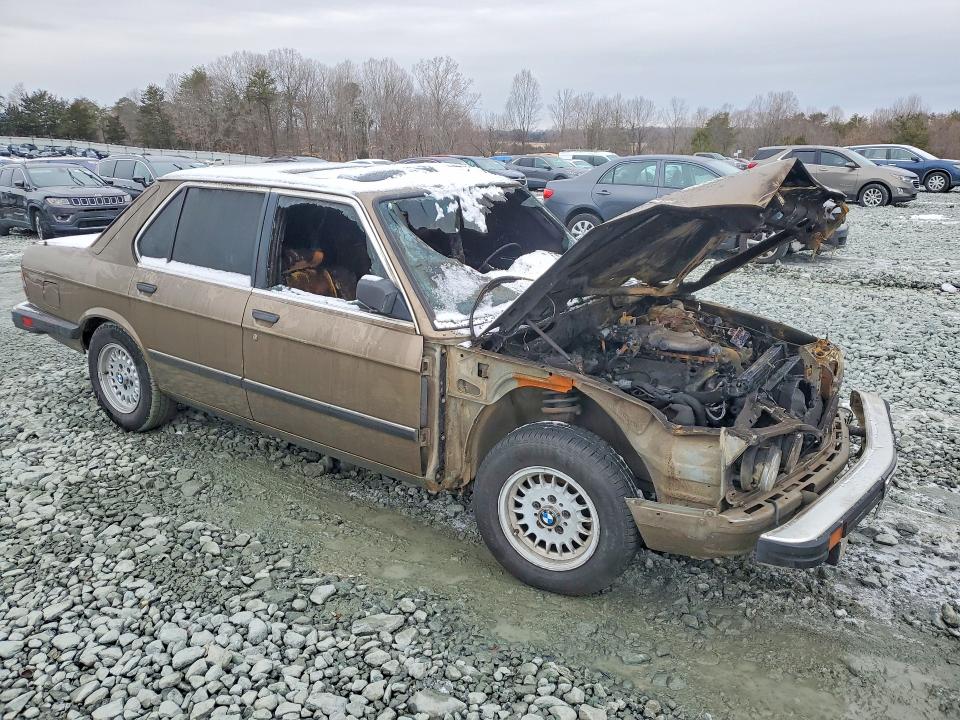 Продажа на аукционе авто 1984 Bmw 528, vin: WBADK7303E9201083, номер лота: 75992145
