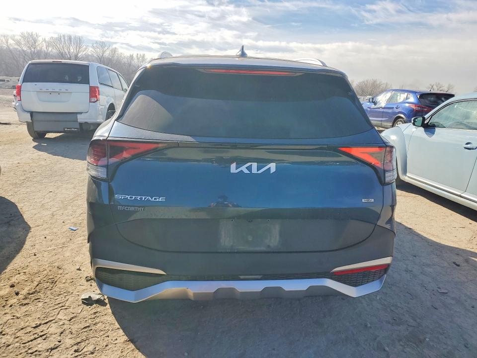 Продажа на аукционе авто 2023 Kia Sportage, vin: KNDPVCAG5P7063495, номер лота: 77300535