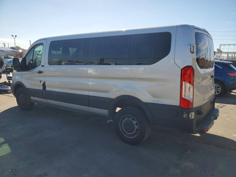 79219895 :رقم المزاد ، 1FBZX2ZG0HKA10286 vin ، 2017 Ford Transit مزاد بيع