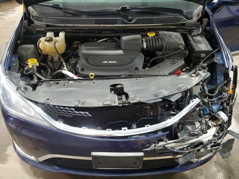 76969565 :رقم المزاد ، 2C4RC1BG5KR537289 vin ، 2019 Chrysler Pacifica مزاد بيع
