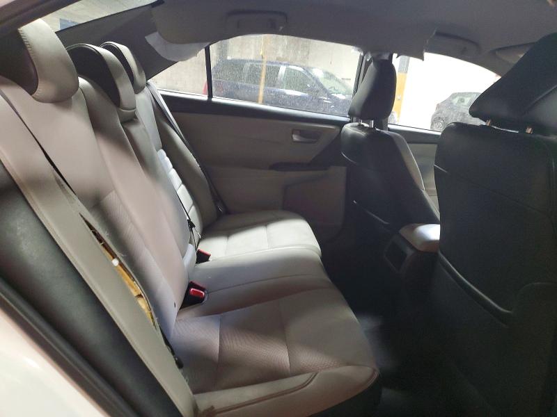 73635285 :رقم المزاد ، 4T1BF1FK4HU784558 vin ، 2017 Toyota Camry مزاد بيع