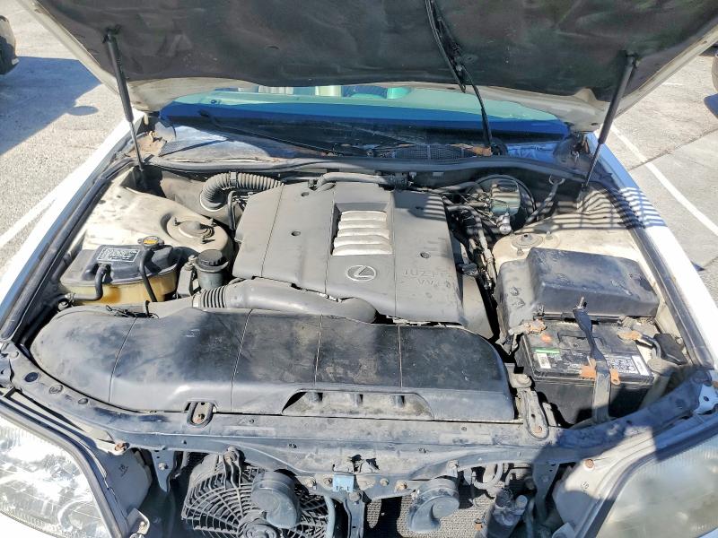 77990175 :رقم المزاد ، JT8BH28F8W0119508 vin ، 1998 Lexus Ls مزاد بيع