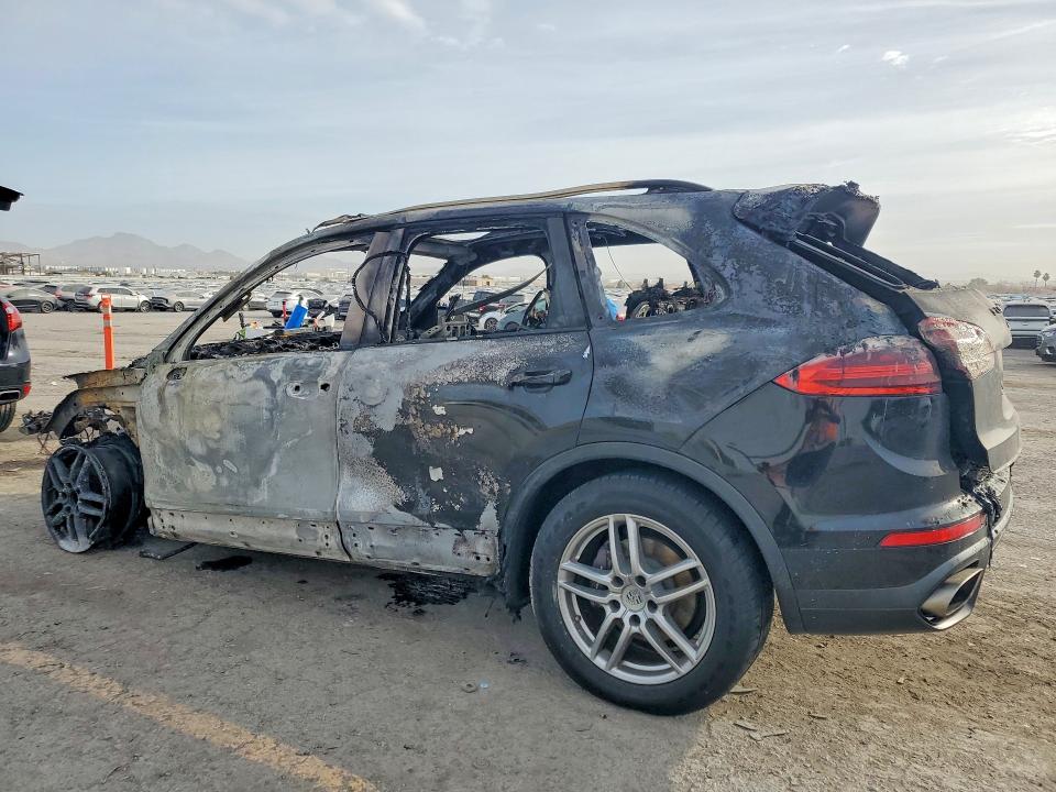 Продажа на аукционе авто 2016 Porsche Cayenne, vin: WP1AA2A20GKA14748, номер лота: 77010515