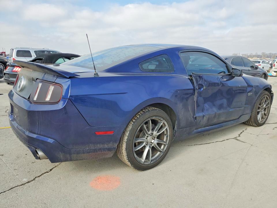 Продажа на аукционе авто 2010 Ford Mustang, vin: 1ZVBP8CH3A5106240, номер лота: 74901075