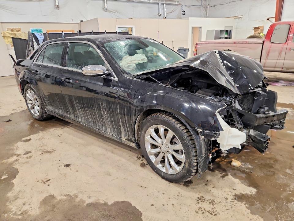 78035635 :رقم المزاد ، 2C3CCARG1JH269233 vin ، 2018 Chrysler 300 مزاد بيع