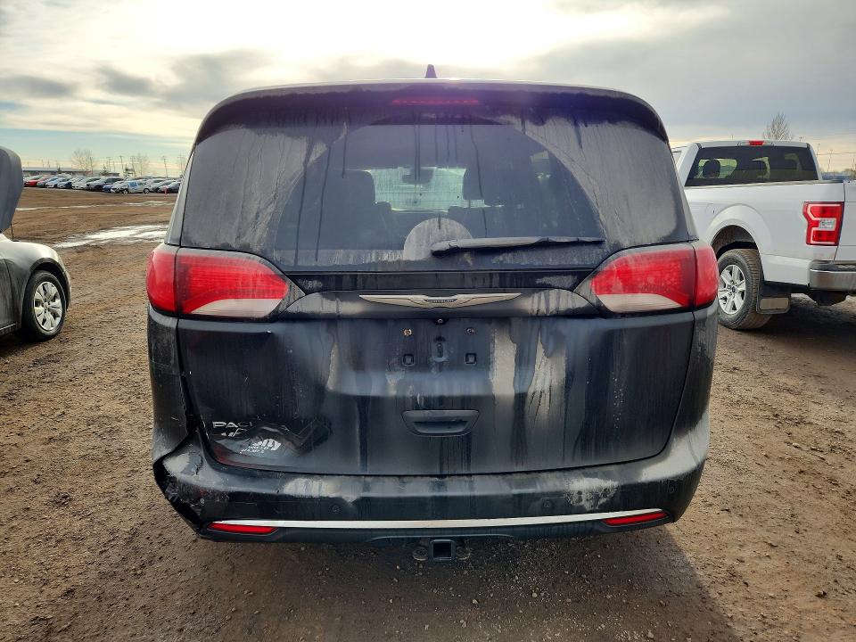 76138765 :رقم المزاد ، 2C4RC1EG8HR544550 vin ، 2017 Chrysler Pacifica T مزاد بيع