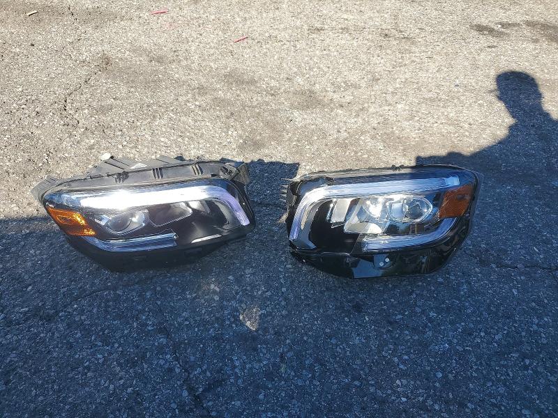 2022 Mercedes-benz Glb მანქანა იყიდება აუქციონზე, vin: W1N4M4HB4NW247604, აუქციონის ნომერი: 76075385