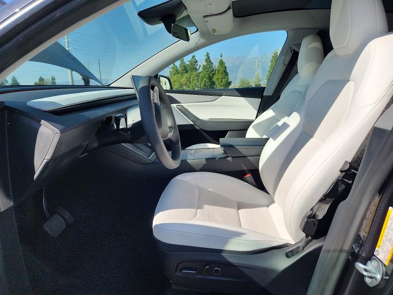 75384865 :رقم المزاد ، 7SAYGDED1TF387779 vin ، 2026 Tesla Model Y مزاد بيع