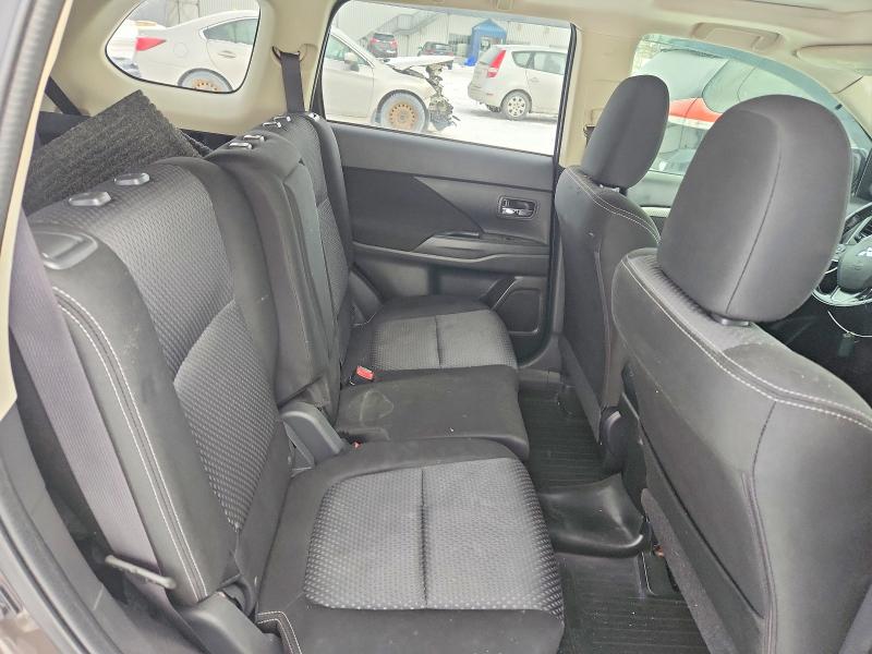 96913575 :رقم المزاد ، JA4JZ3AX4HZ600741 vin ، 2017 Mitsubishi Outlander مزاد بيع