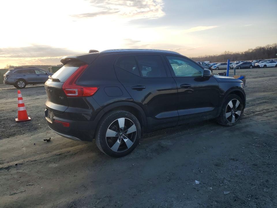 Продажа на аукционе авто 2020 Volvo Xc40, vin: YV4162UK9L2314262, номер лота: 76256215