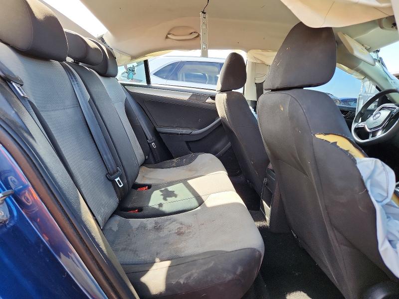 Auction sale of the 2018 Volkswagen Jetta, vin: 3VW2B7AJ0JM232211, lot number: 75310155