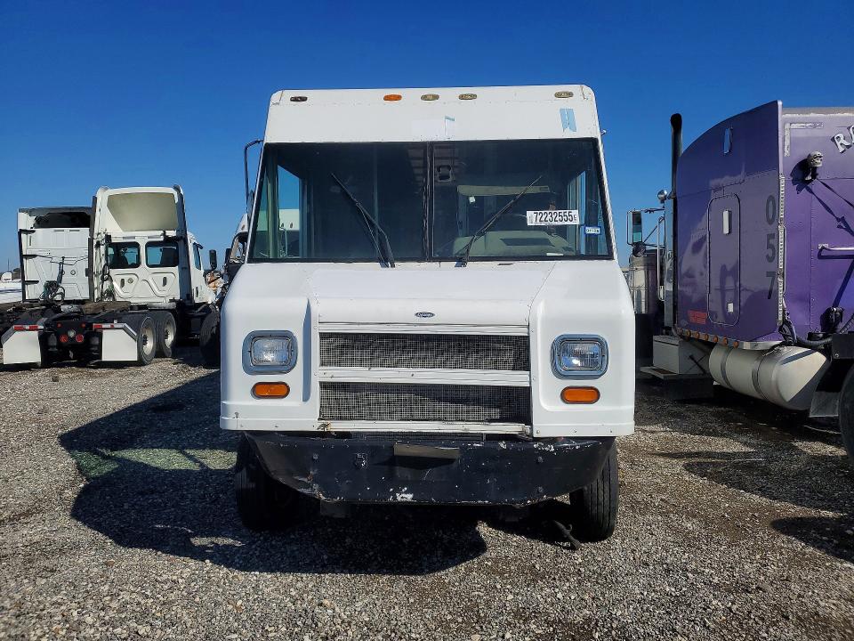 Продаж на аукціоні авто 1999 Frht - Freightliner Chassis, vin: 4UZA4FF40XCA60583, номер лоту: 72232555