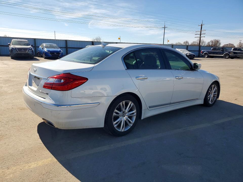2012 Hyundai Genesis მანქანა იყიდება აუქციონზე, vin: KMHGC4DF2CU165472, აუქციონის ნომერი: 79429845