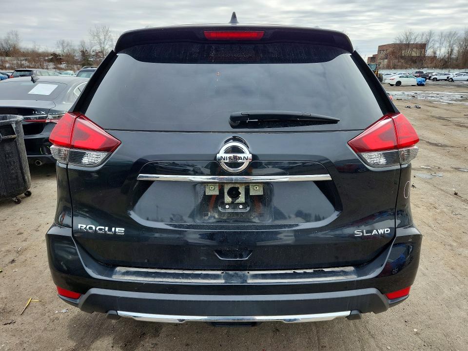 Auction sale of the 2017 Nissan Rogue, vin: JN8AT2MV1HW279713, lot number: 78260055