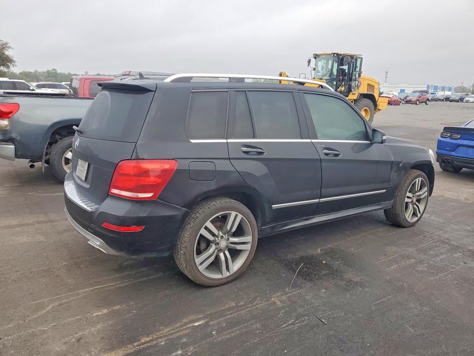 Продажа на аукционе авто 2015 Mercedes-benz Glk, vin: WDCGG5HB6FG398046, номер лота: 77561735