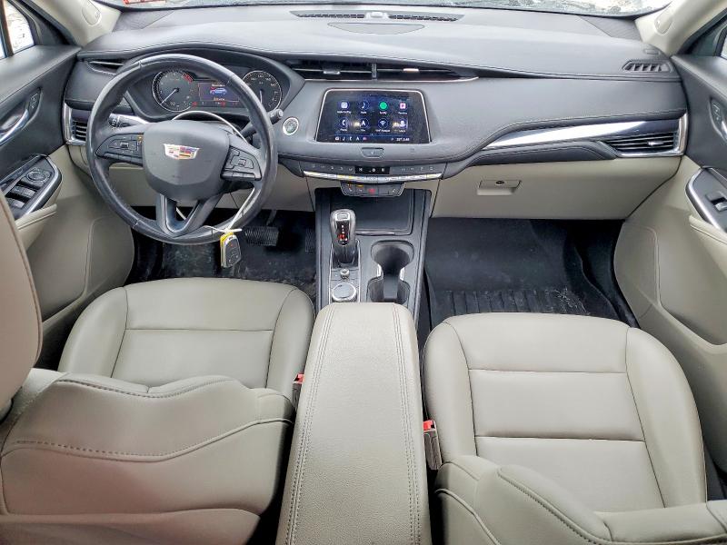 76037825 :رقم المزاد ، 1GYAZAR43KF131276 vin ، 2019 Cadillac Xt4 مزاد بيع