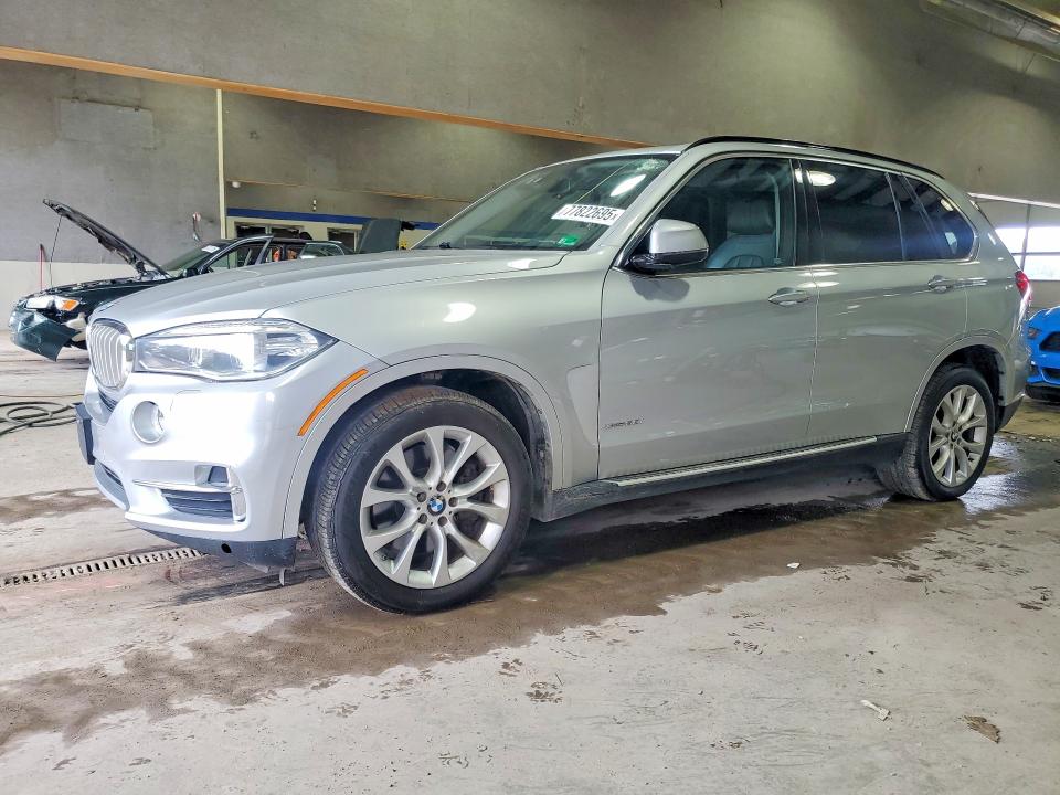 77822695 :رقم المزاد ، 5UXKR6C52F0J76371 vin ، 2015 Bmw X5 مزاد بيع