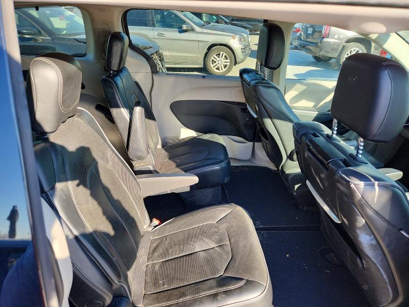 78503555 :رقم المزاد ، 2C4RC1GG5JR122562 vin ، 2018 Chrysler Pacifica مزاد بيع