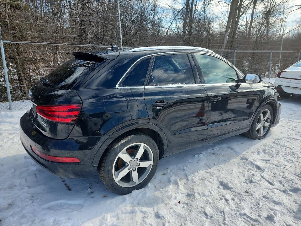 Продажа на аукционе авто 2015 Audi Q3, vin: WA1EFCFS6FR009752, номер лота: 78878975