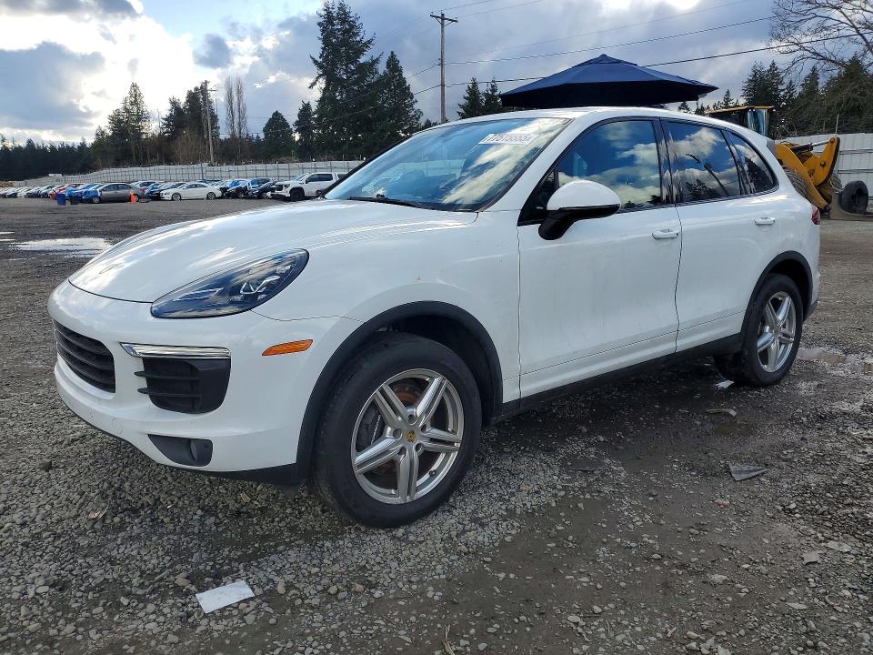 77515555 :رقم المزاد ، WP1AA2A21GLA10086 vin ، 2016 Porsche Cayenne مزاد بيع