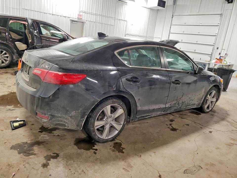 Продажа на аукционе авто 2014 Acura Ilx, vin: 19VDE1F32EE000518, номер лота: 75813425