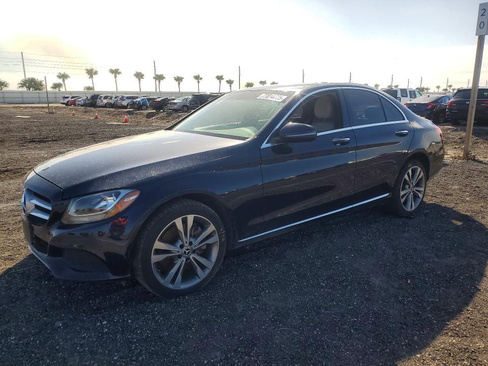 77014725 :رقم المزاد ، 55SWF4KB8JU242678 vin ، 2018 Mercedes-benz C مزاد بيع