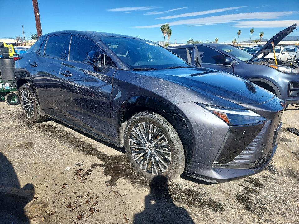 Продажа на аукционе авто 2023 Lexus Rz 450e, vin: JTJAAAAB1PA016930, номер лота: 77390715