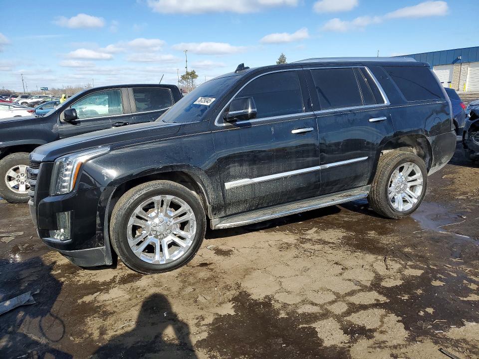Продажа на аукционе авто 2015 Cadillac Escalade, vin: 1GYS4MKJ5FR742872, номер лота: 76729345