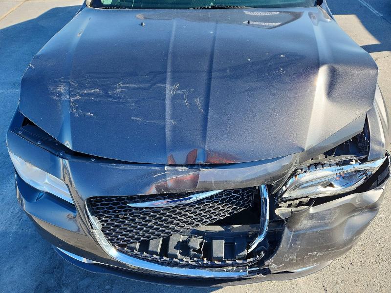 2015 Chrysler 300c მანქანა იყიდება აუქციონზე, vin: 2C3CCAEG8FH853934, აუქციონის ნომერი: 76125565