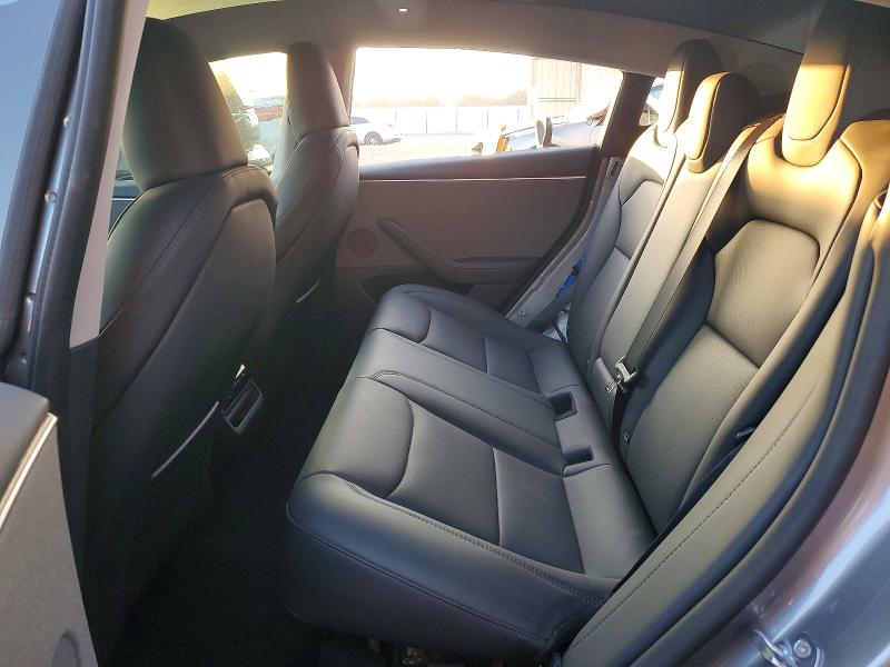 75393525 :رقم المزاد ، 5YJ3E1EAXSF015793 vin ، 2025 Tesla Model 3 مزاد بيع