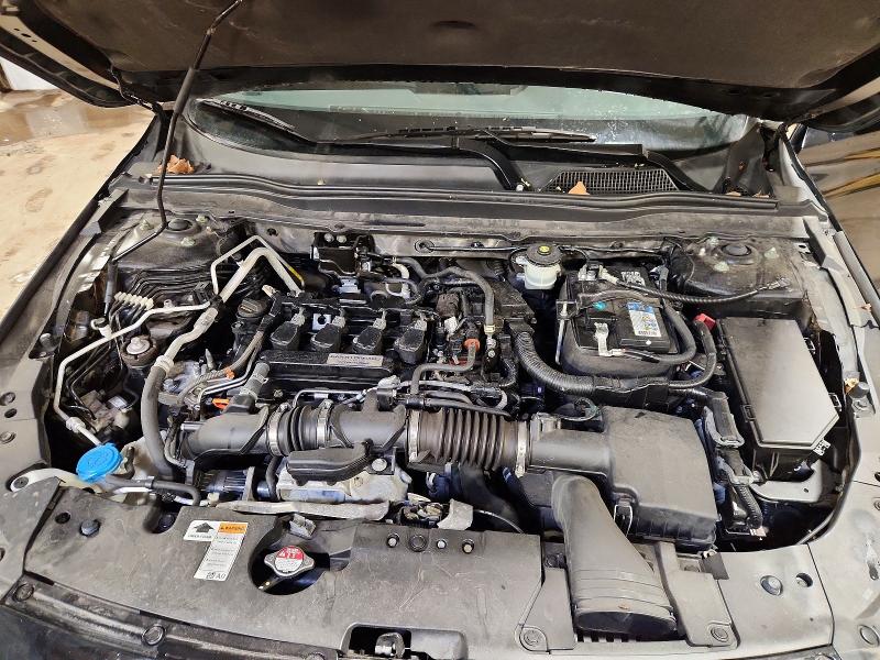 79077915 :رقم المزاد ، 1HGCV1F30JA200296 vin ، 2018 Honda Accord مزاد بيع