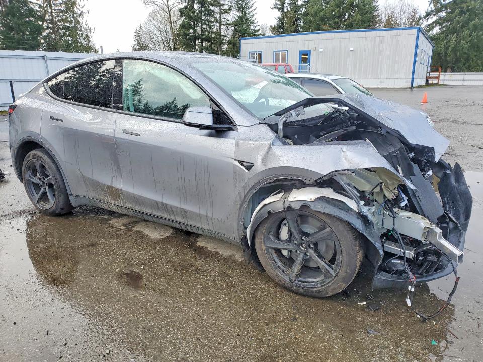 2026 Tesla Model Y მანქანა იყიდება აუქციონზე, vin: 7SAYGDEE8TF426702, აუქციონის ნომერი: 77808005