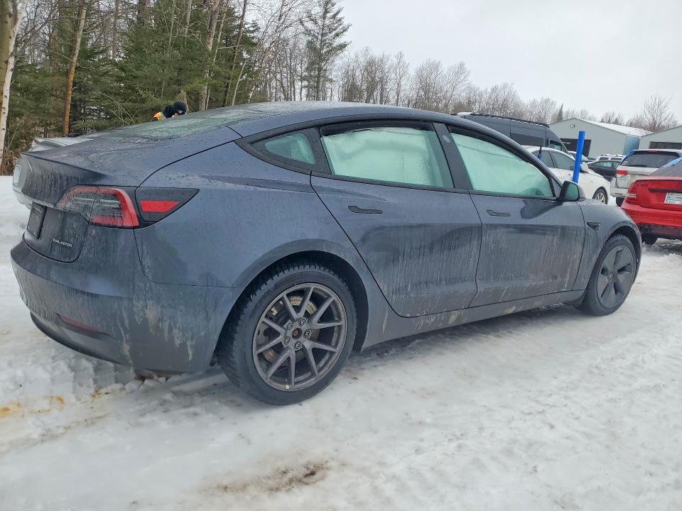 76970575 :رقم المزاد ، LRW3E1EB9PC932847 vin ، 2023 Tesla Model 3 مزاد بيع