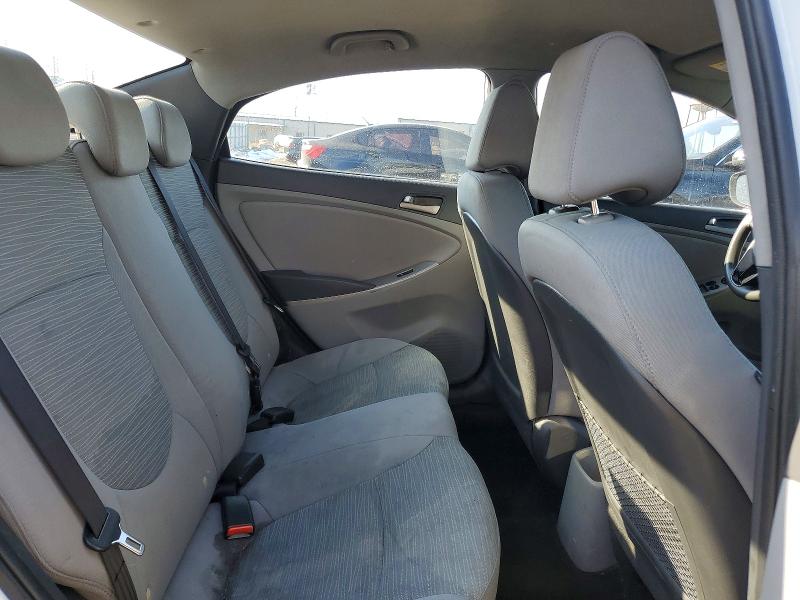 2015 Hyundai Accent მანქანა იყიდება აუქციონზე, vin: KMHCT4AE8FU926892, აუქციონის ნომერი: 76966335