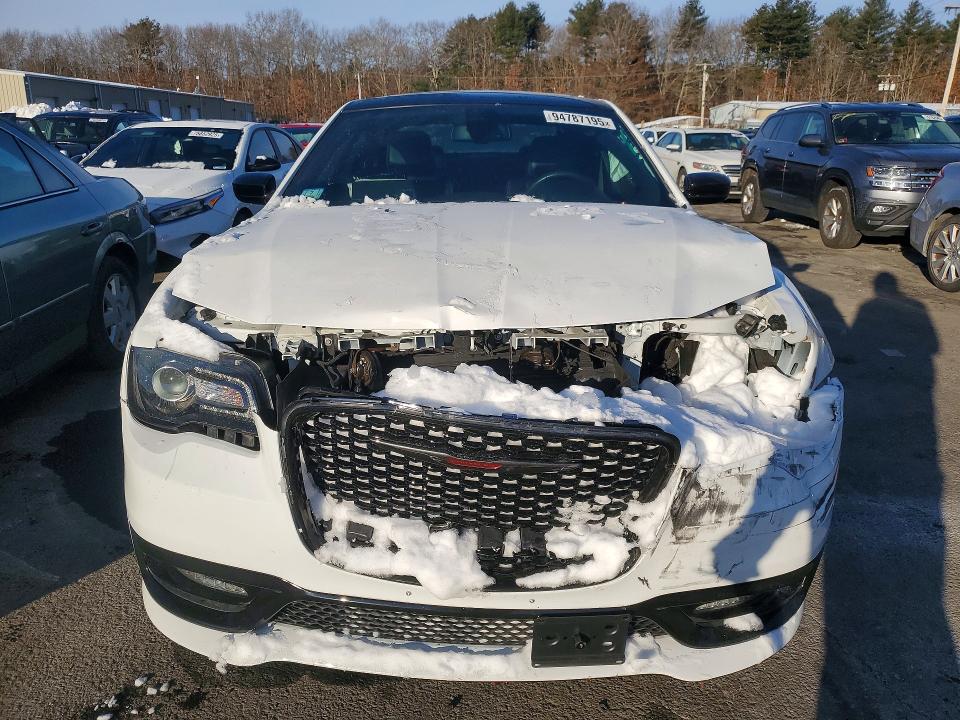 Продажа на аукционе авто 2020 Chrysler 300, vin: 2C3CCABT3LH122938, номер лота: 94787195