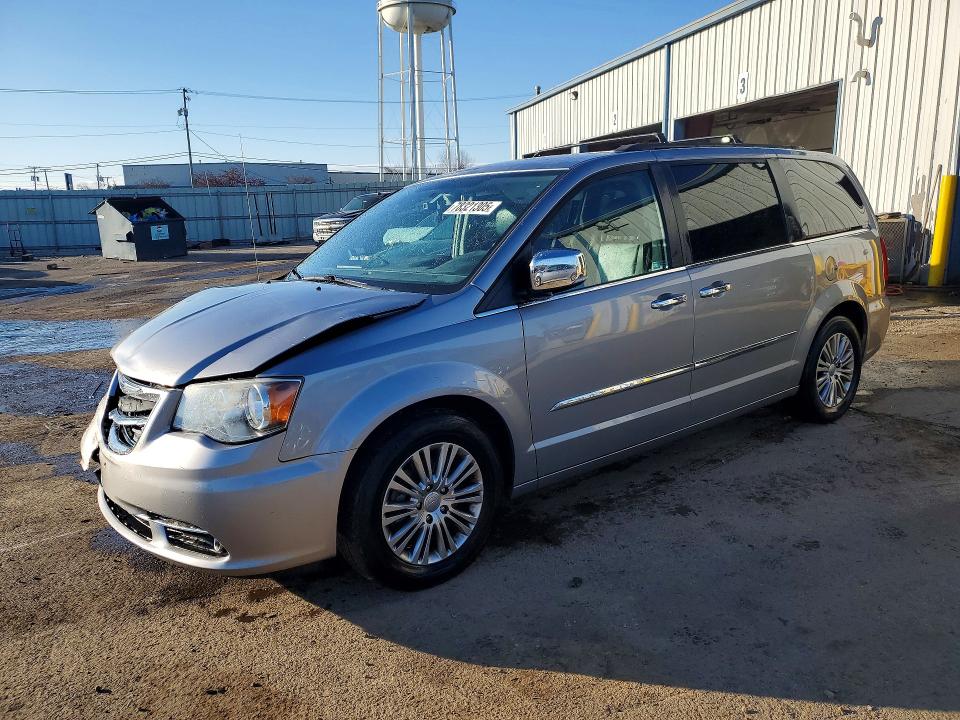 78321305 :رقم المزاد ، 2C4RC1CG3DR711877 vin ، 2013 Chrysler Town & Country مزاد بيع