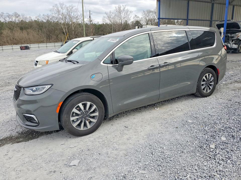 Продажа на аукционе авто 2022 Chrysler Pacifica, vin: 2C4RC1L71NR227899, номер лота: 76566825