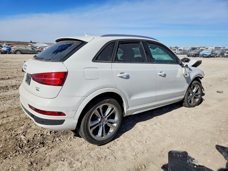 77206635 :رقم المزاد ، WA1ECCFS2JR029059 vin ، 2018 Audi Q3 مزاد بيع